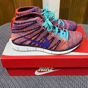 Women’s Nike sneakers